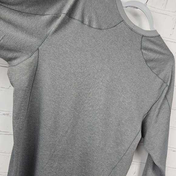 Patagonia Capilene Midweight Crewneck Long Sleeve Shirt Mens XL Gray Outdoors - Picture 4 of 9